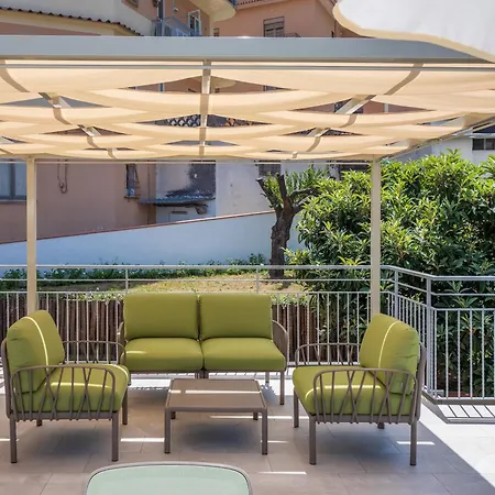 Futura Funky House - De Vivo Realty *